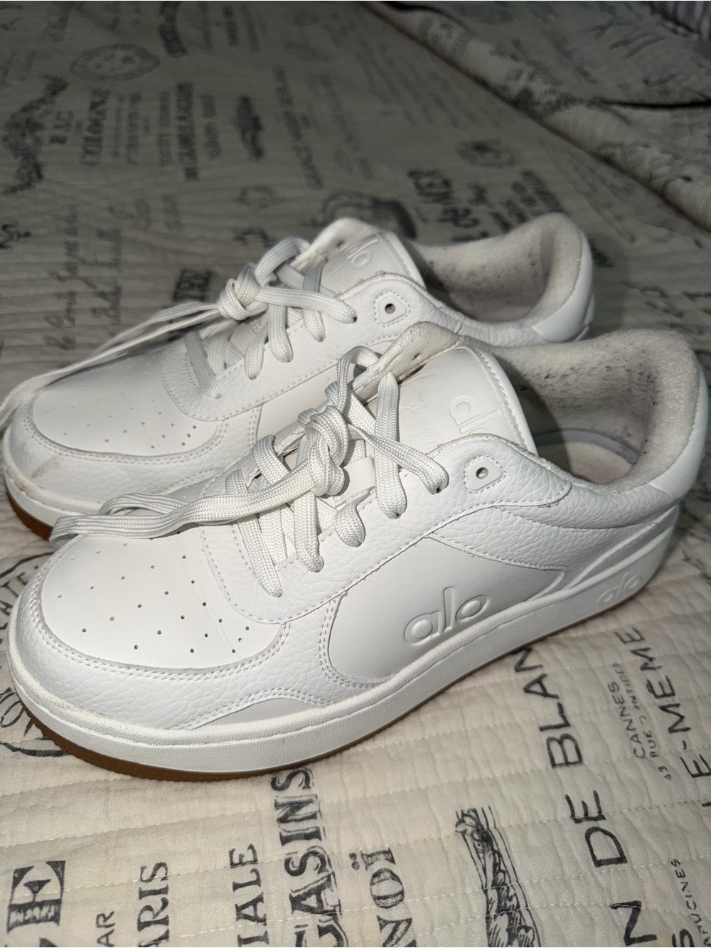 ALO Yoga Recovery Mode Sneakers - Picture 3 of 5